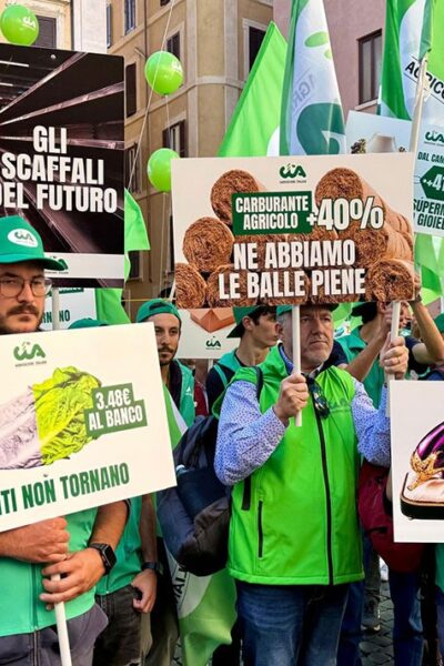 Cia in piazza a Montecitorio